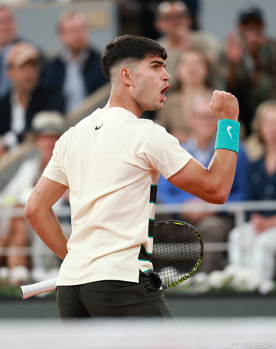 莎拉波娃在切尔西比赛中战术调整，锐不可当引发热议！比赛高潮迭起的简单介绍